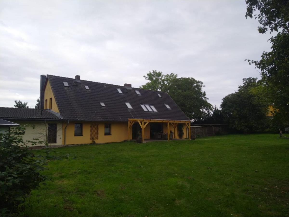 Ferienwohnungen "Weitblick" Und "Schwalbennest" Lodmannshagen エクステリア 写真
