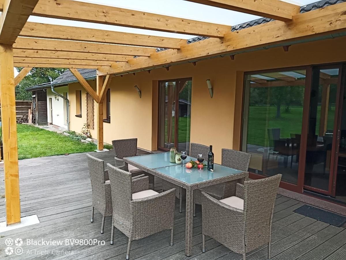 Ferienwohnungen "Weitblick" Und "Schwalbennest" Lodmannshagen エクステリア 写真