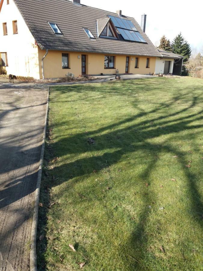 Ferienwohnungen "Weitblick" Und "Schwalbennest" Lodmannshagen エクステリア 写真